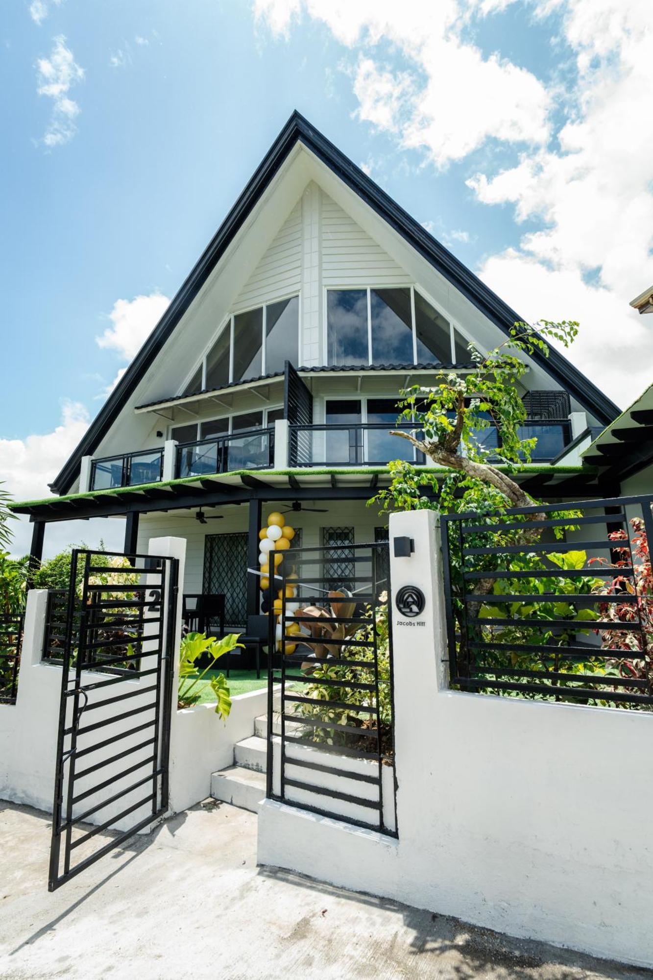 Jacobs Hill Tagaytay Bed & Breakfast Tagaytay City Exterior photo